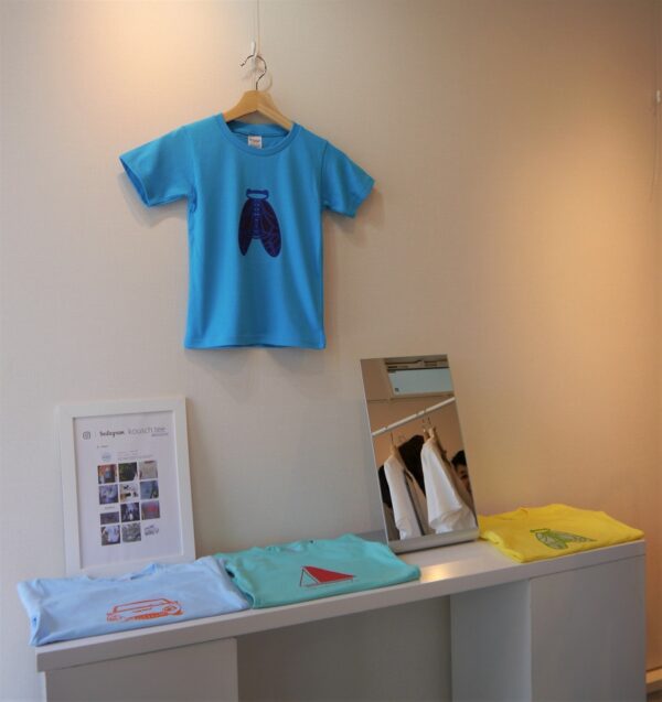 キッズ半袖Tシャツーせみブルー - 画像 (4)