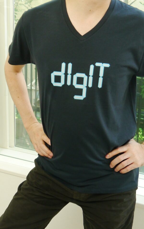 "digit" Vネック ネイビー地 半袖 - 画像 (2)