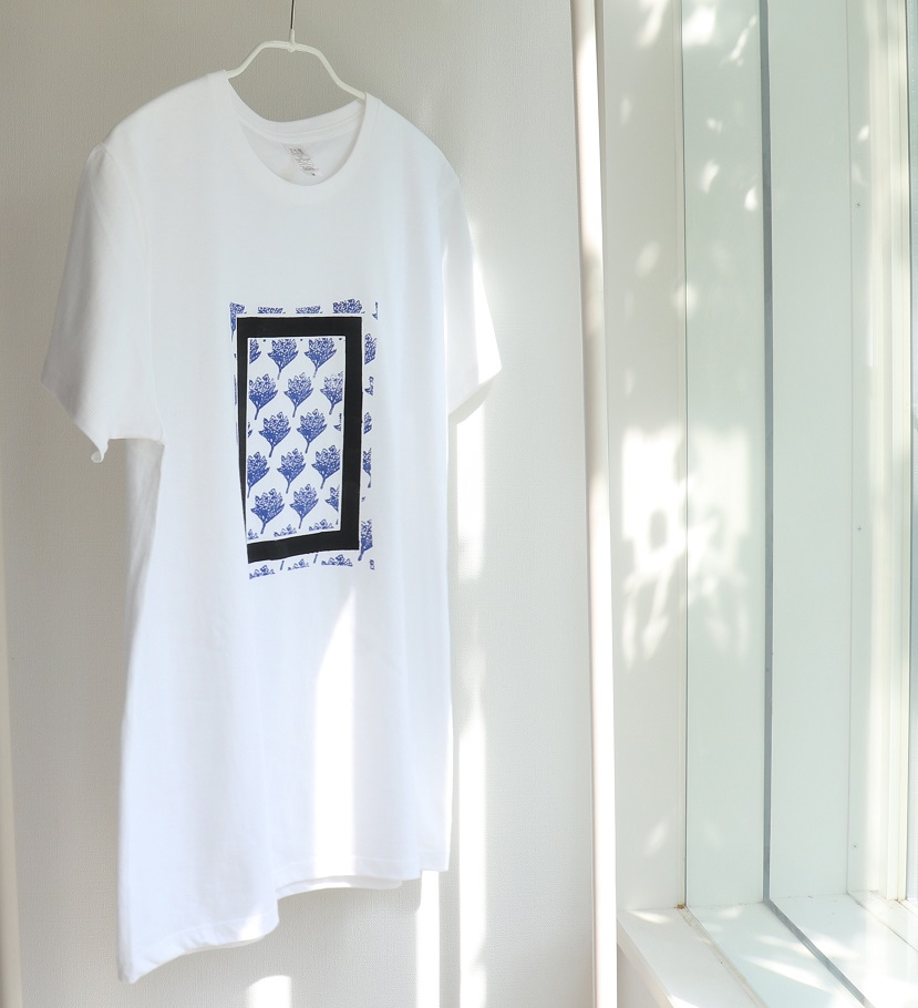 壁紙と額縁 Wall Paper & Picture Frame　半袖Tシャツ