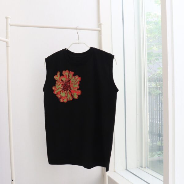 marigold - tubular flower, ray flower - マリーゴールド 黒カットソー - 画像 (5)