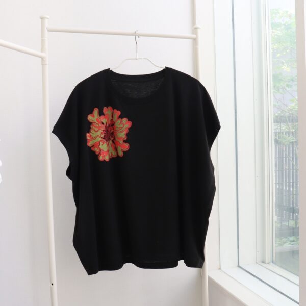 marigold - tubular flower, ray flower - マリーゴールド 黒カットソー - 画像 (4)