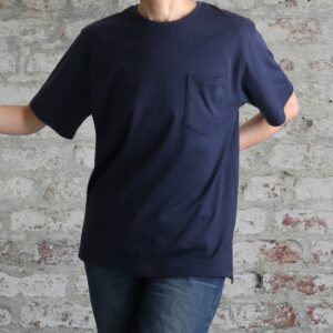 ネイビー無地T：ハイスペックなポケットTシャツ