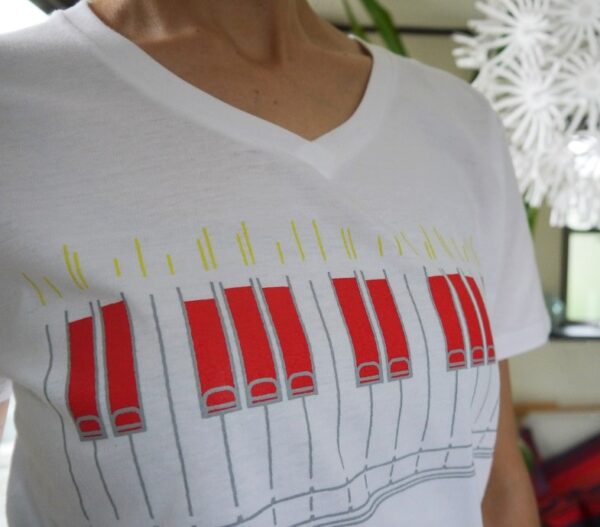 "Pour le Piano" Crew Neck/V Neck White Short-sleeved - Image 6