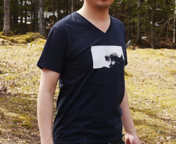 "Surface of Ceramic" V Neck Gray Short-sleeved - Image 4