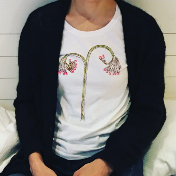 "Flower-Comfrey" Round Neck White Short-sleeved - Image 3