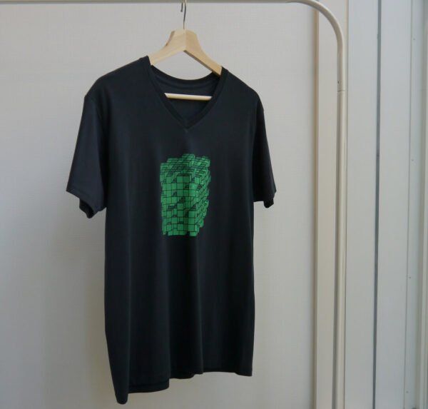 "Cubic 01" V Neck Navy Half-sleeved - Image 2