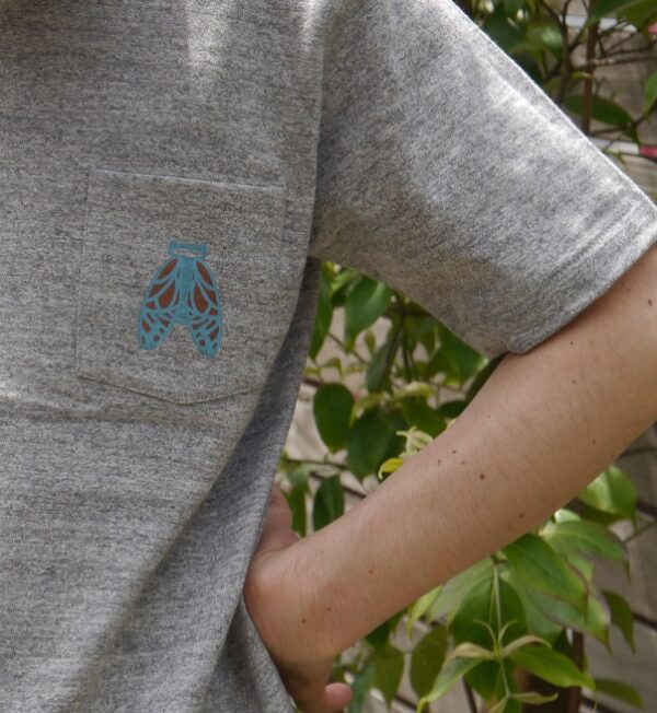 "Cicada" Crew Neck with a Pocket Gray Short-sleeved - Image 4