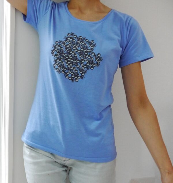 "Berries" Round Neck Zennith Blue Short-sleeved - Image 4