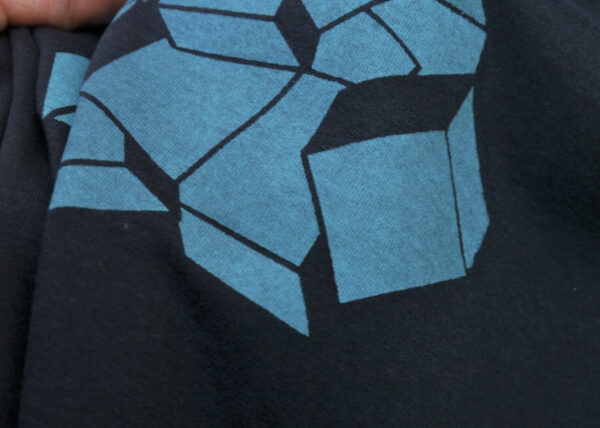 "pyramidal" - navy half-sleeved tee - Image 4