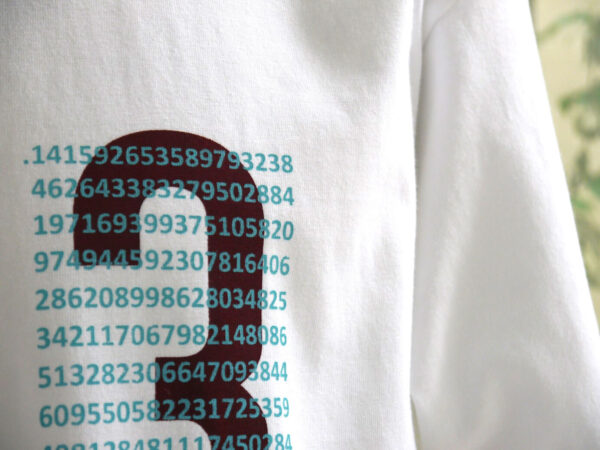 "circle ratio π" Crew Neck White Half-sleeved Brown x Green - Image 2